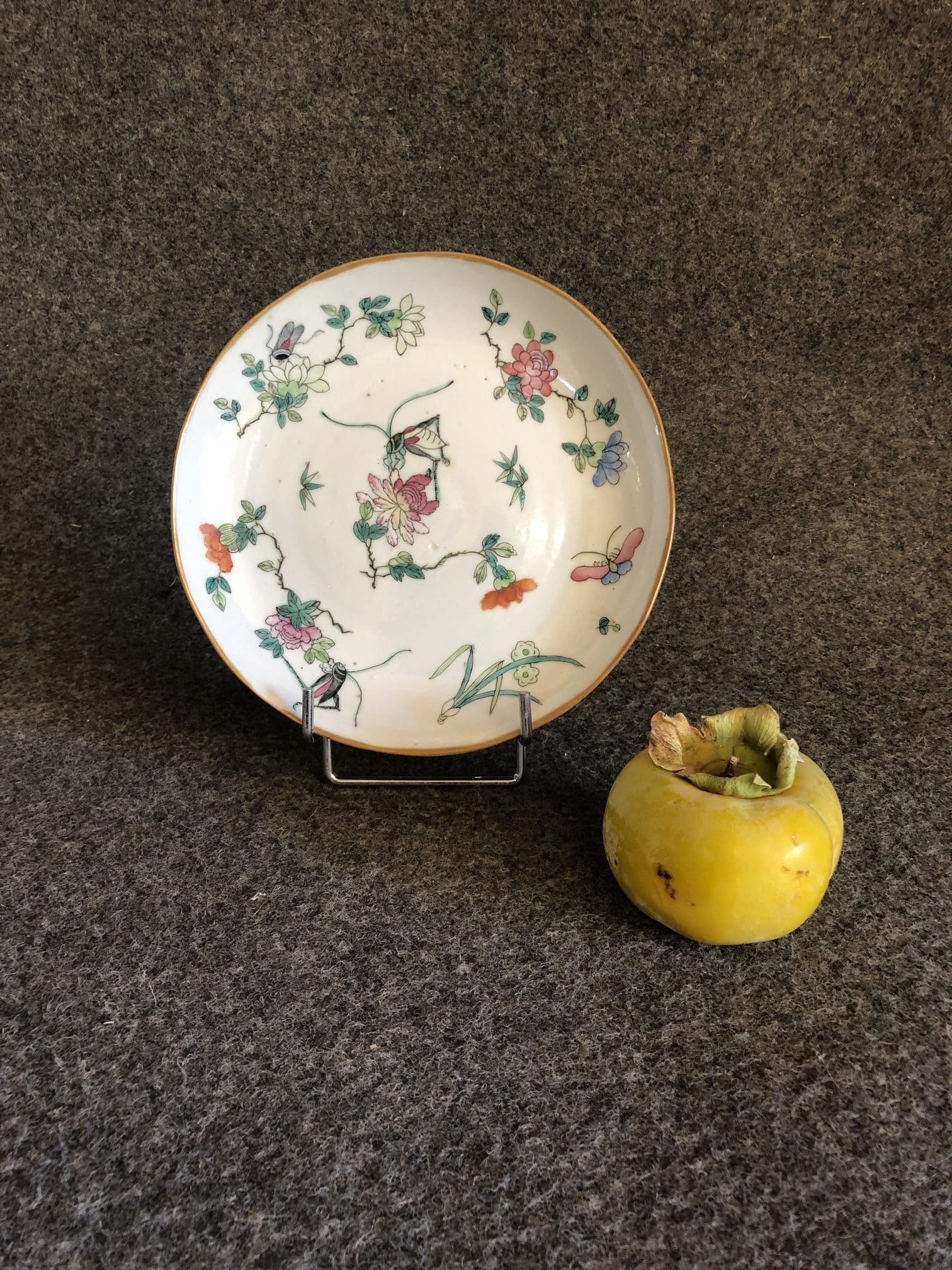 Petite assiette en porcelaine. Chine, XIXe siècle – Image 2