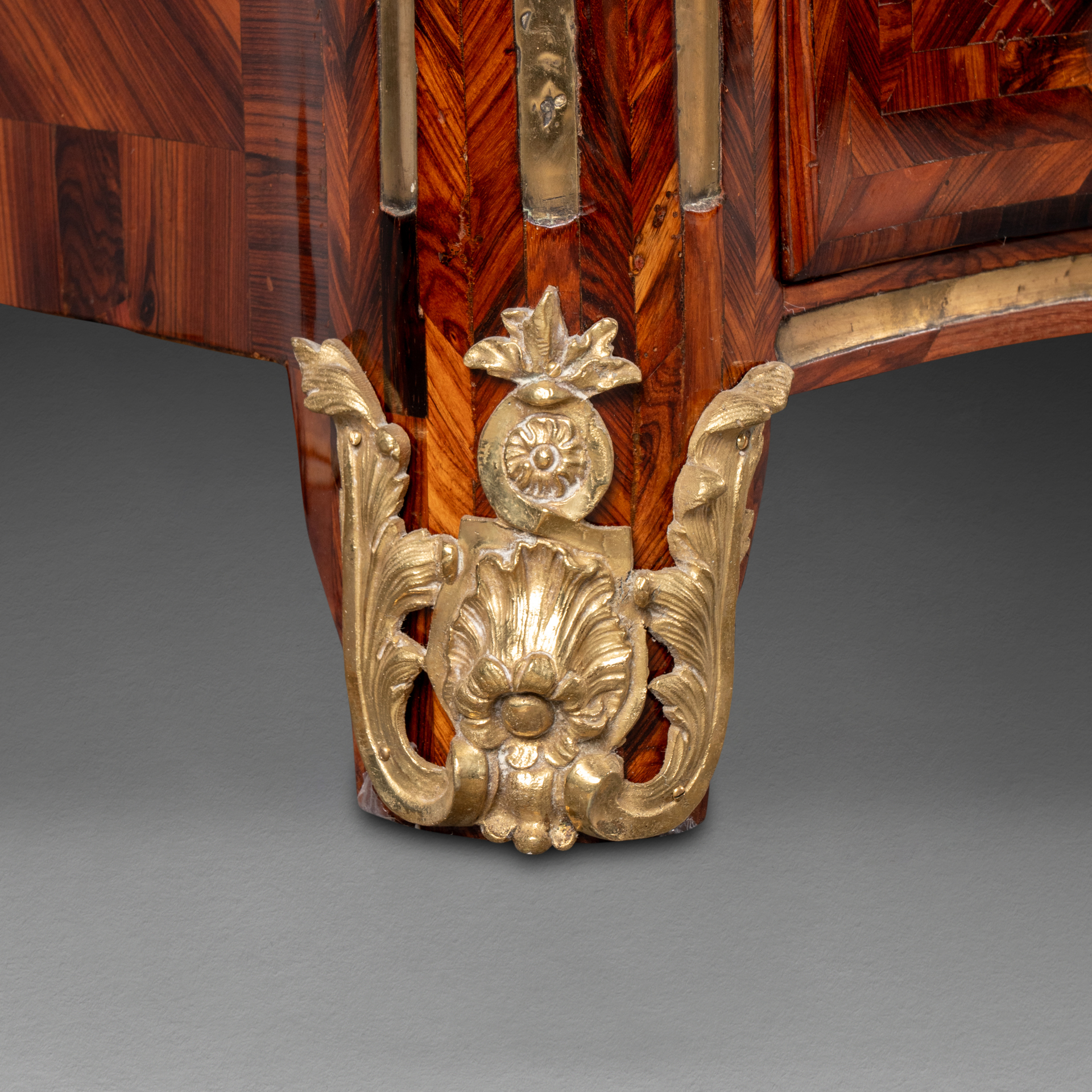 Commode d’époque fin Régence, XVIIIe siècle – Image 9