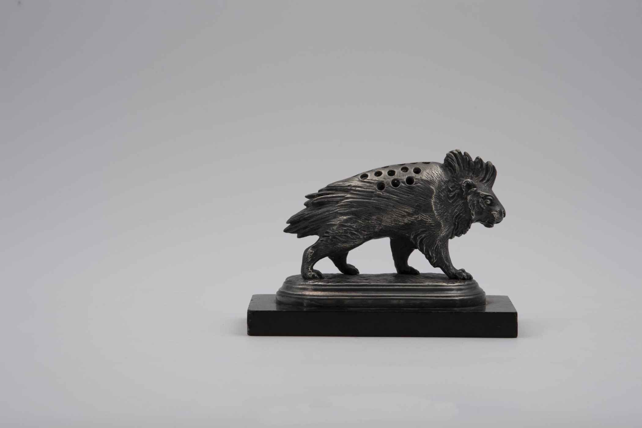 Porte cure-dent en bronze, XIXe siècle – Image 2