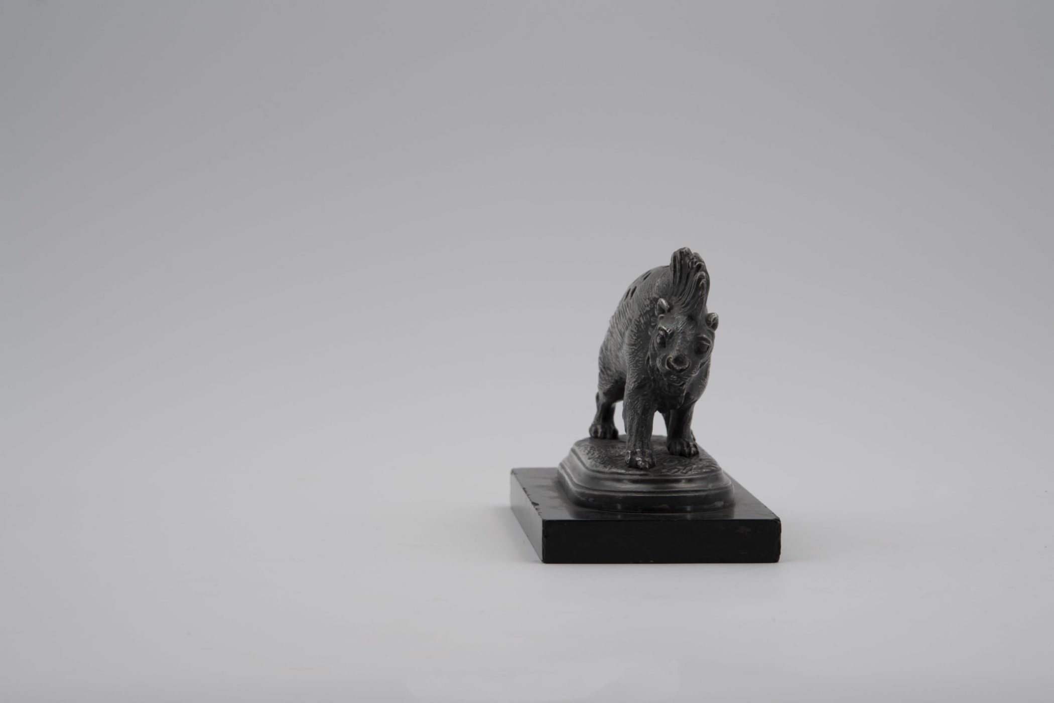 Porte cure-dent en bronze, XIXe siècle – Image 3